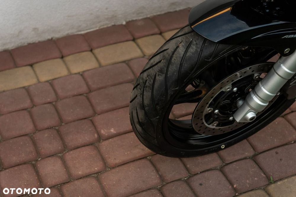 Yamaha FZ - 9