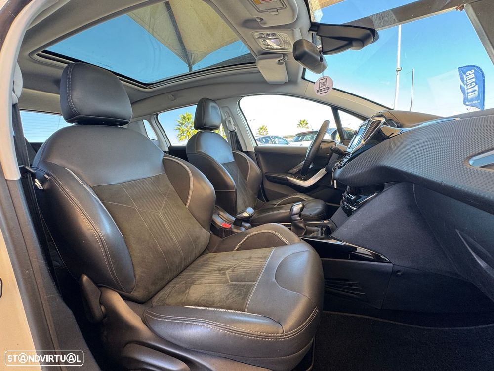 Peugeot 2008 1.2 PureTech Crossway - 25