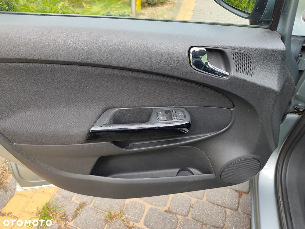 Opel Corsa - 12