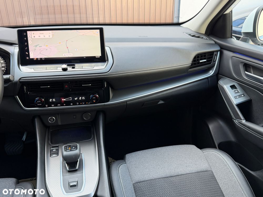 Nissan Qashqai 1.3 DIG-T MHEV N-Connecta Xtronic - 9