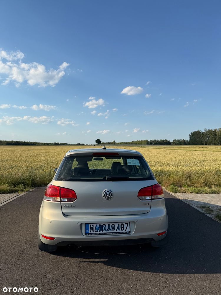 Volkswagen Golf 1.6 TDI Highline - 8