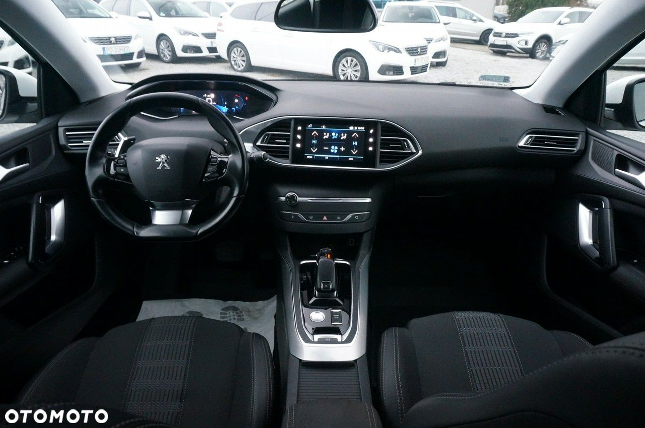 Peugeot 308 1.5 BlueHDi Allure Pack S&S EAT8 - 10