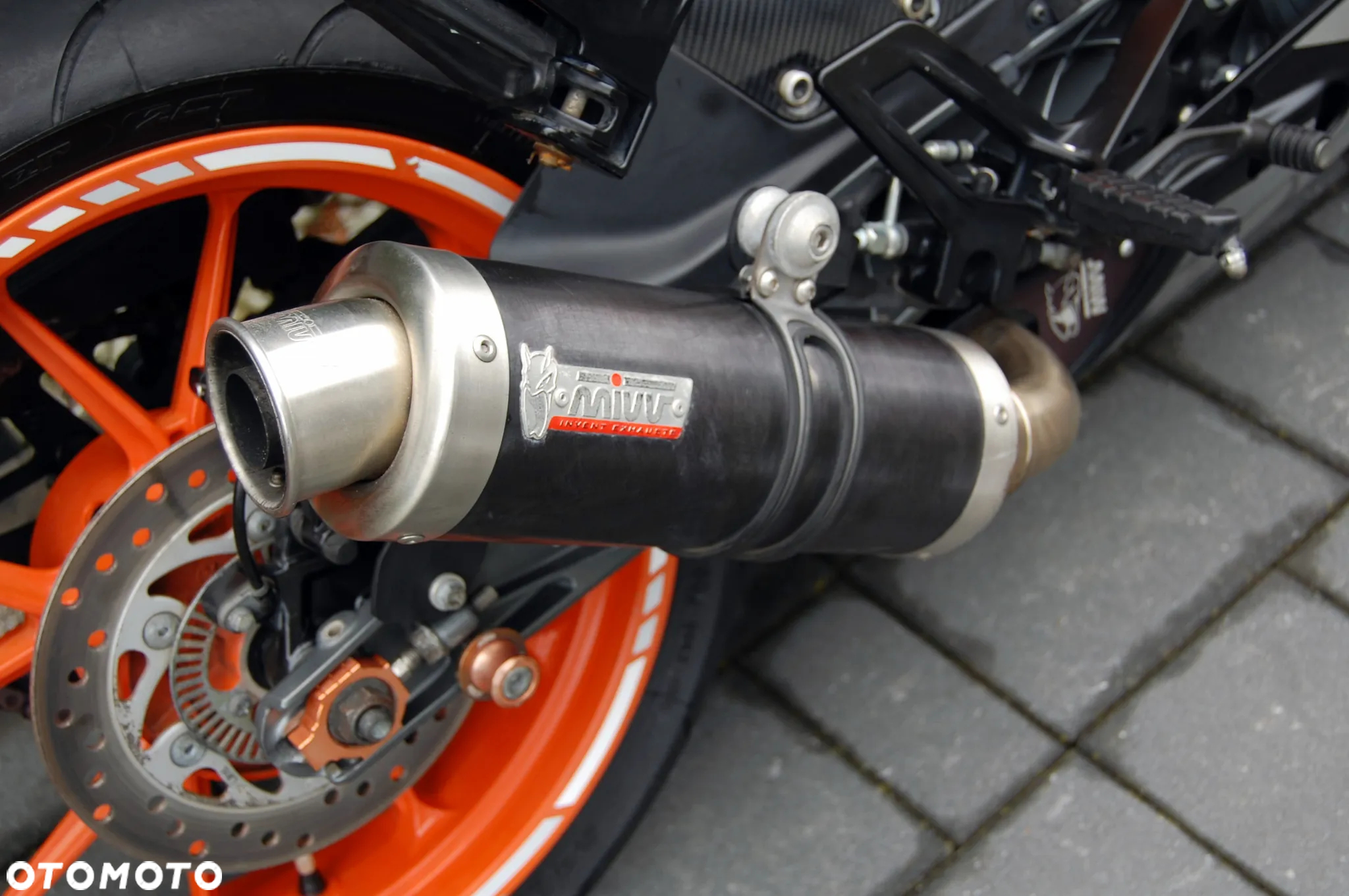 KTM RC 125 - 11