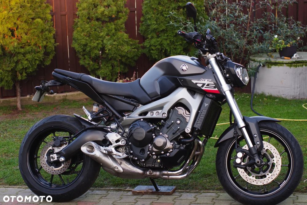Yamaha MT - 2