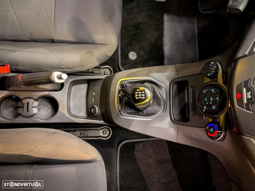 Ford Fiesta 1.5 TDCi Trend - 15