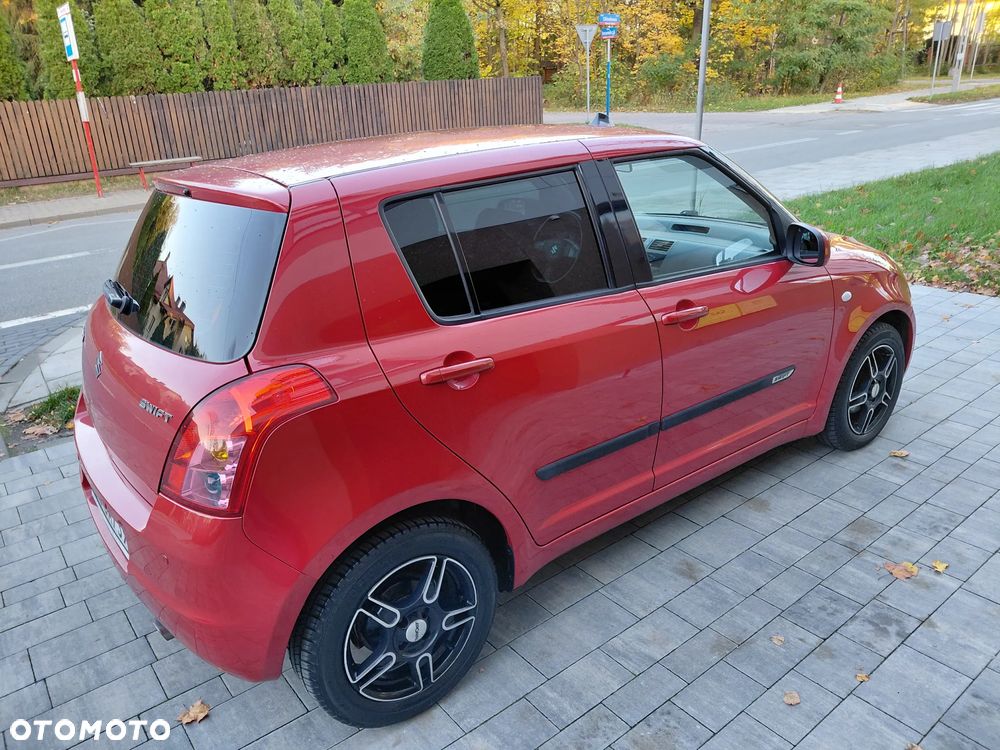Suzuki Swift 2009 photo 5