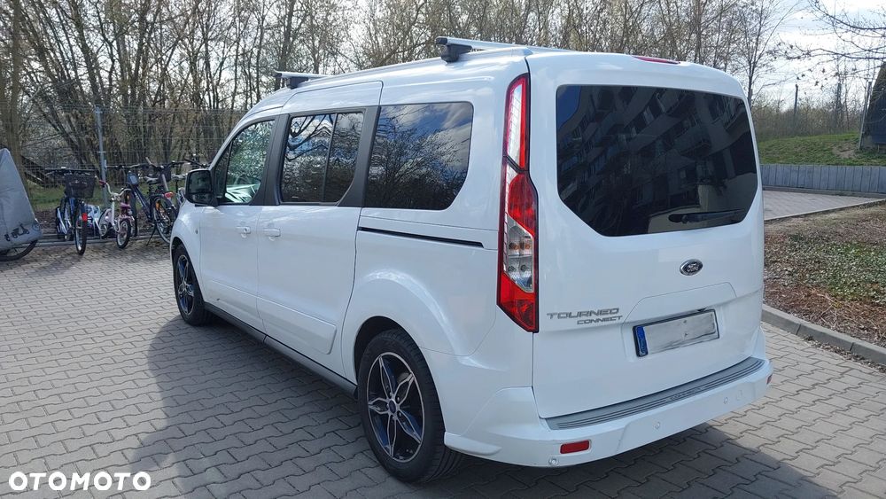 Ford Tourneo Connect Grand - 8