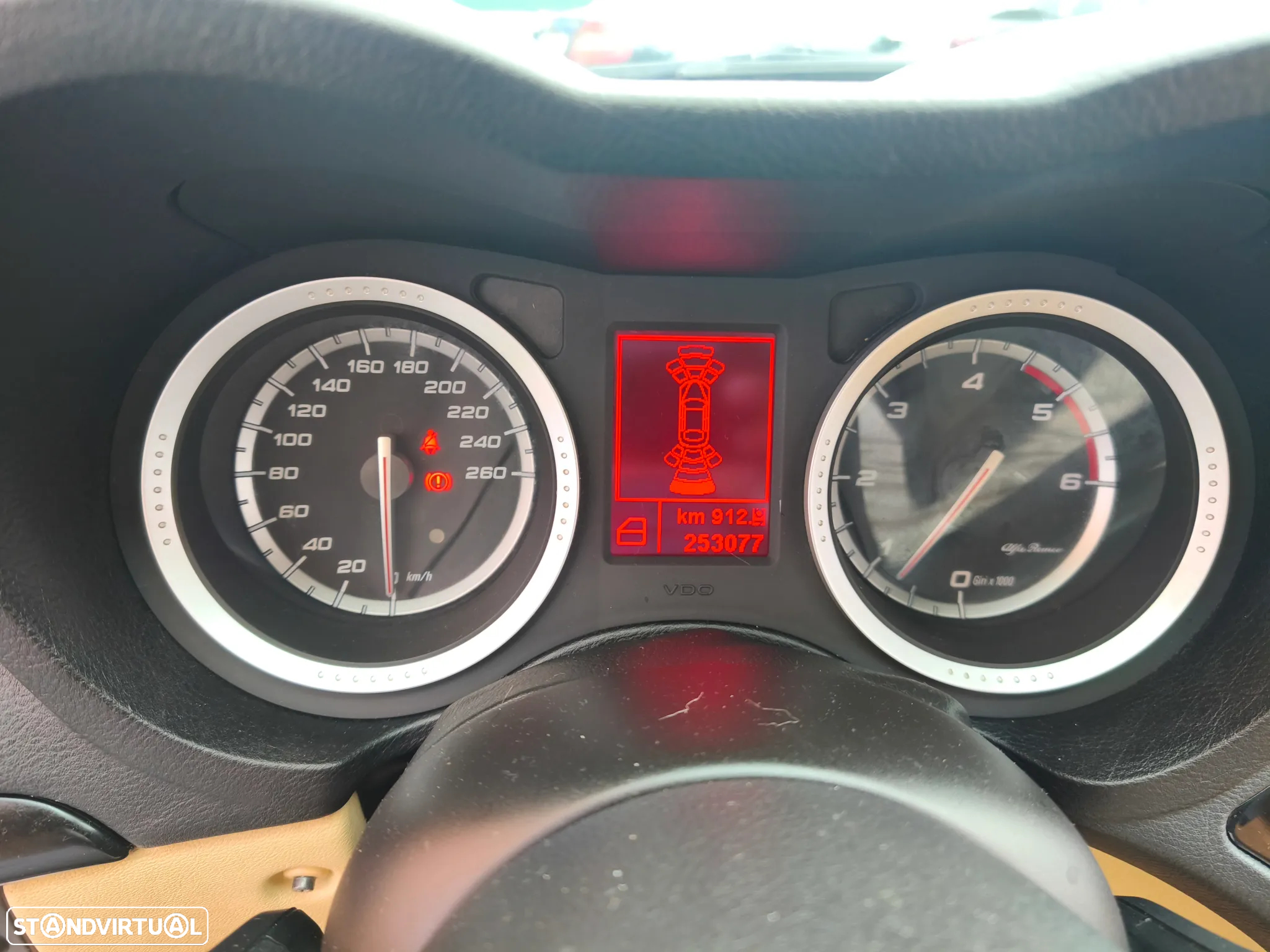Alfa Romeo 159 Sportwagon 2.0 JTDm Distinctive P.Sport+ - 9
