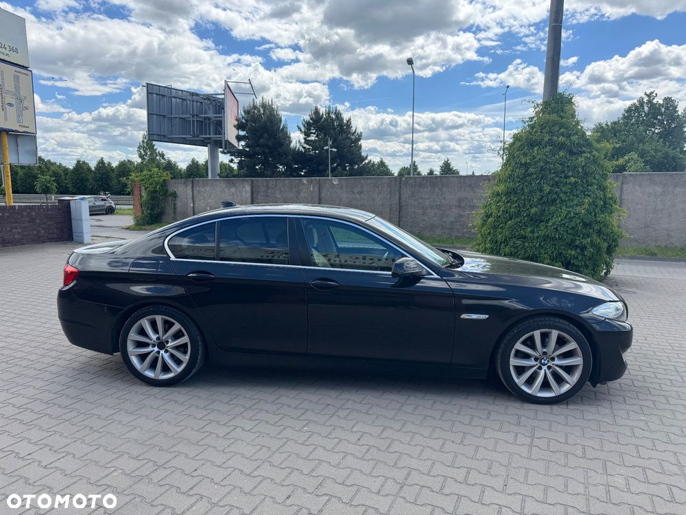 BMW Seria 5 520d - 8