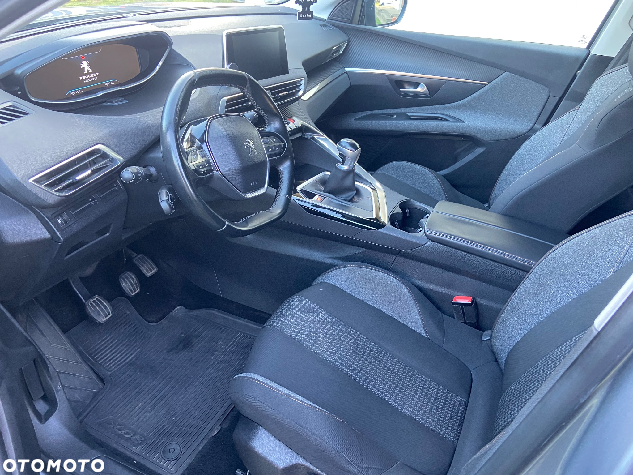Peugeot 3008 1.6 BlueHDi Active S&S - 10