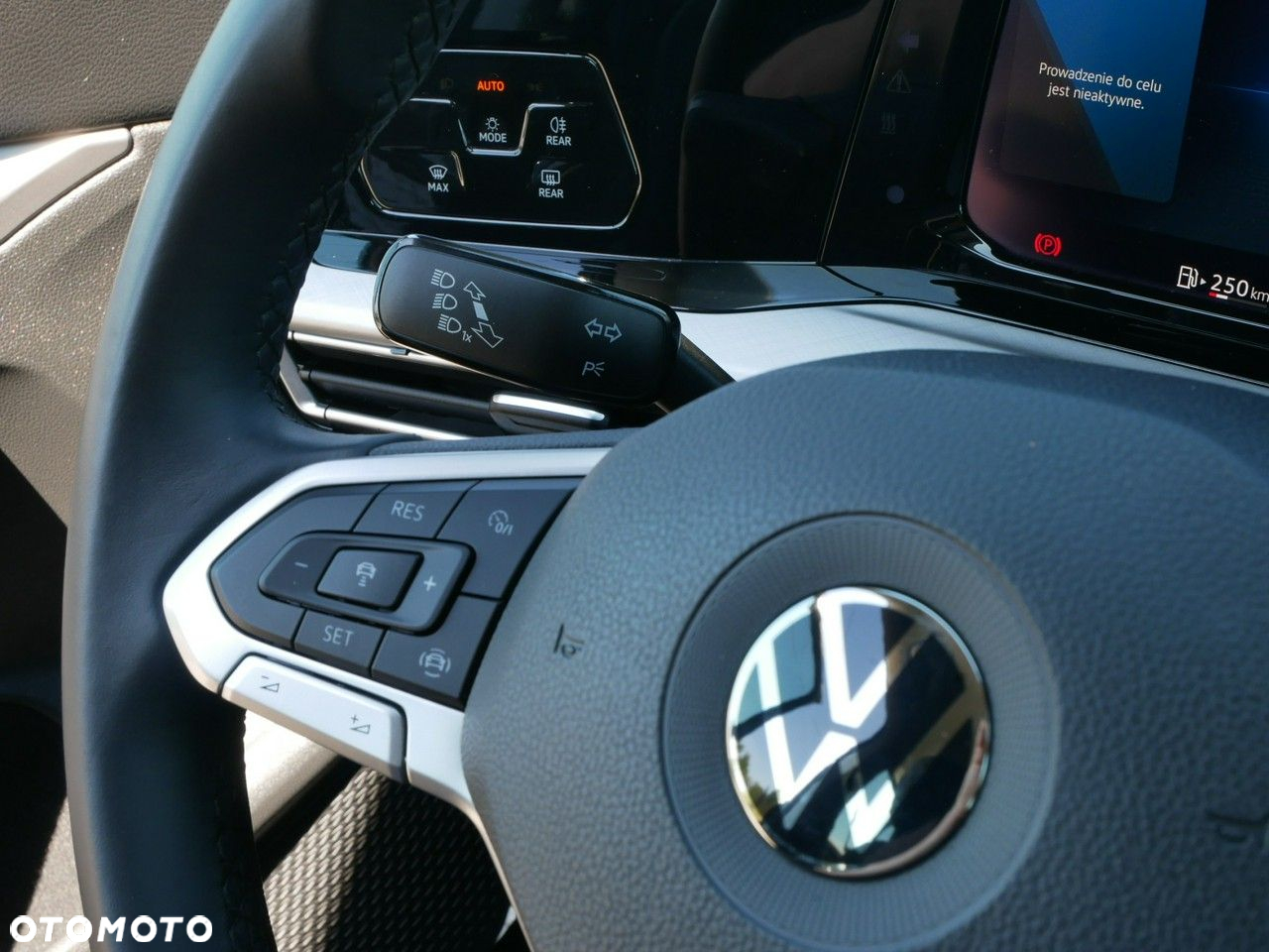 Volkswagen Golf 1.0 TSI OPF Life - 17