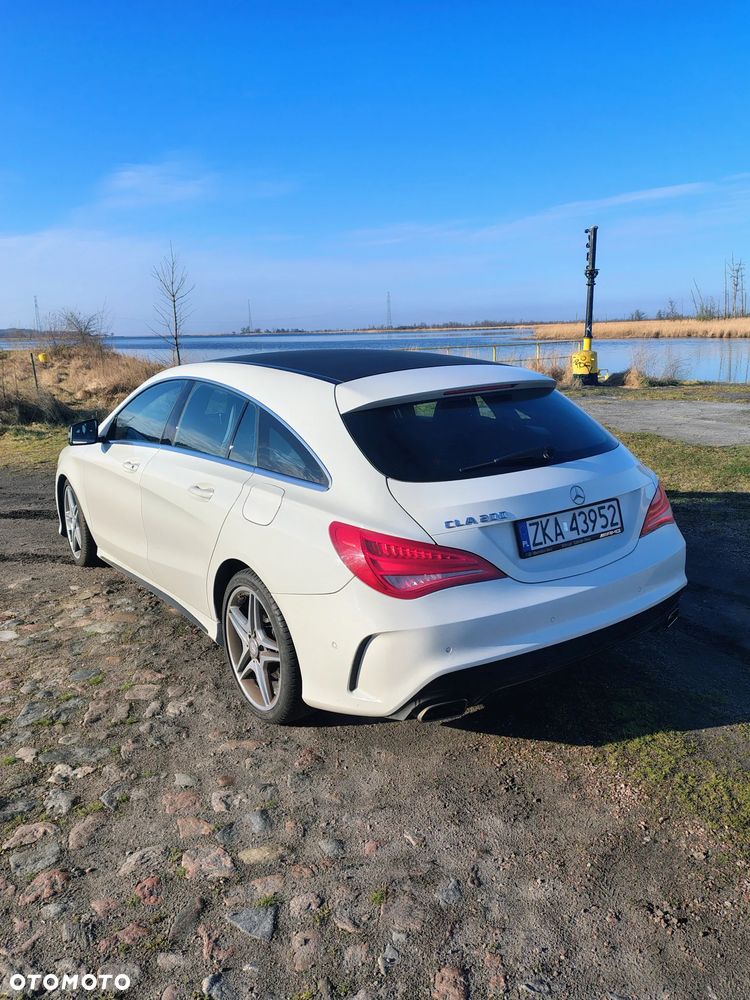 Mercedes-Benz CLA 200 7G-DCT AMG Line - 5