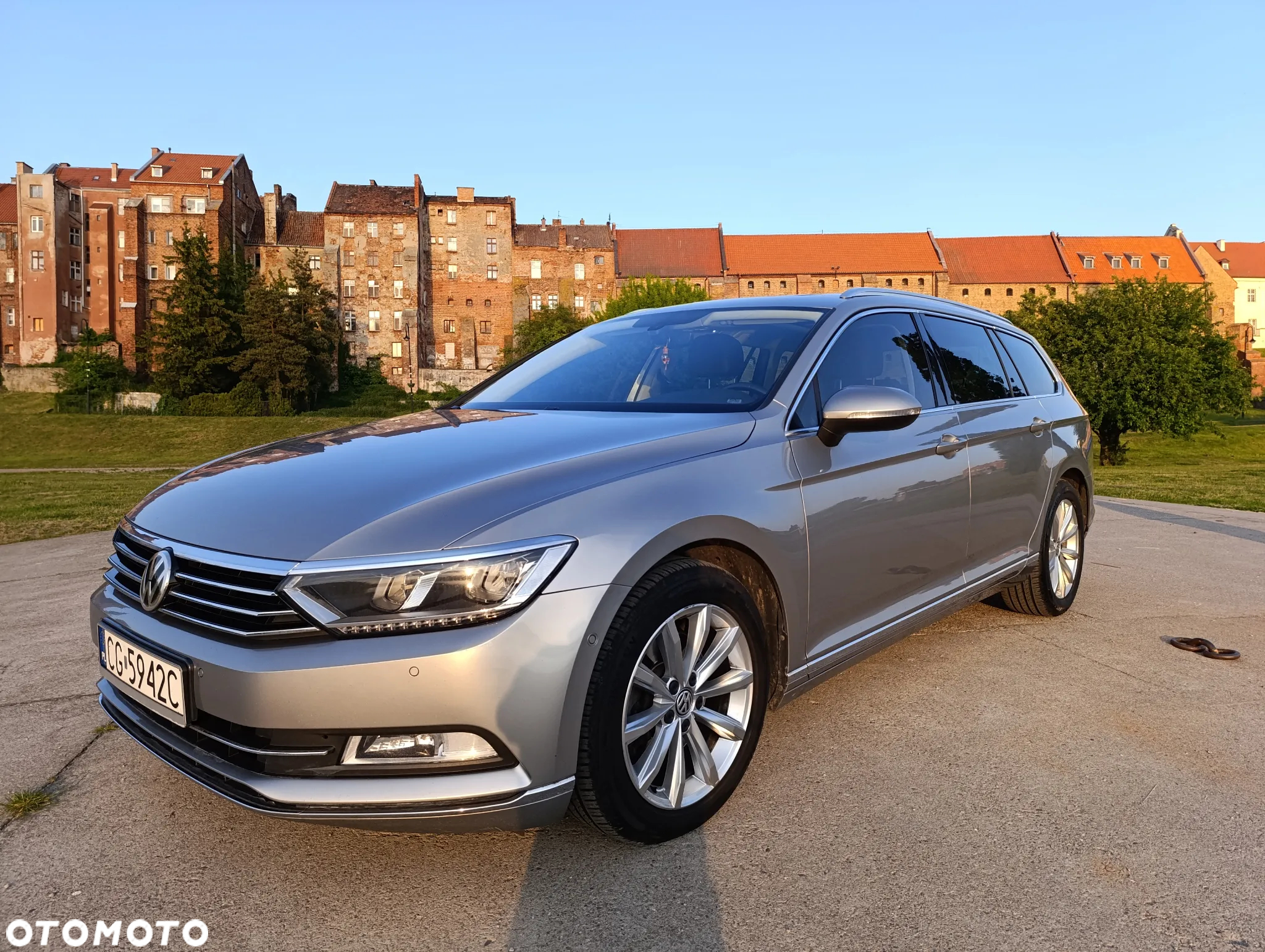 Volkswagen Passat 2.0 TDI BMT Highline - 11