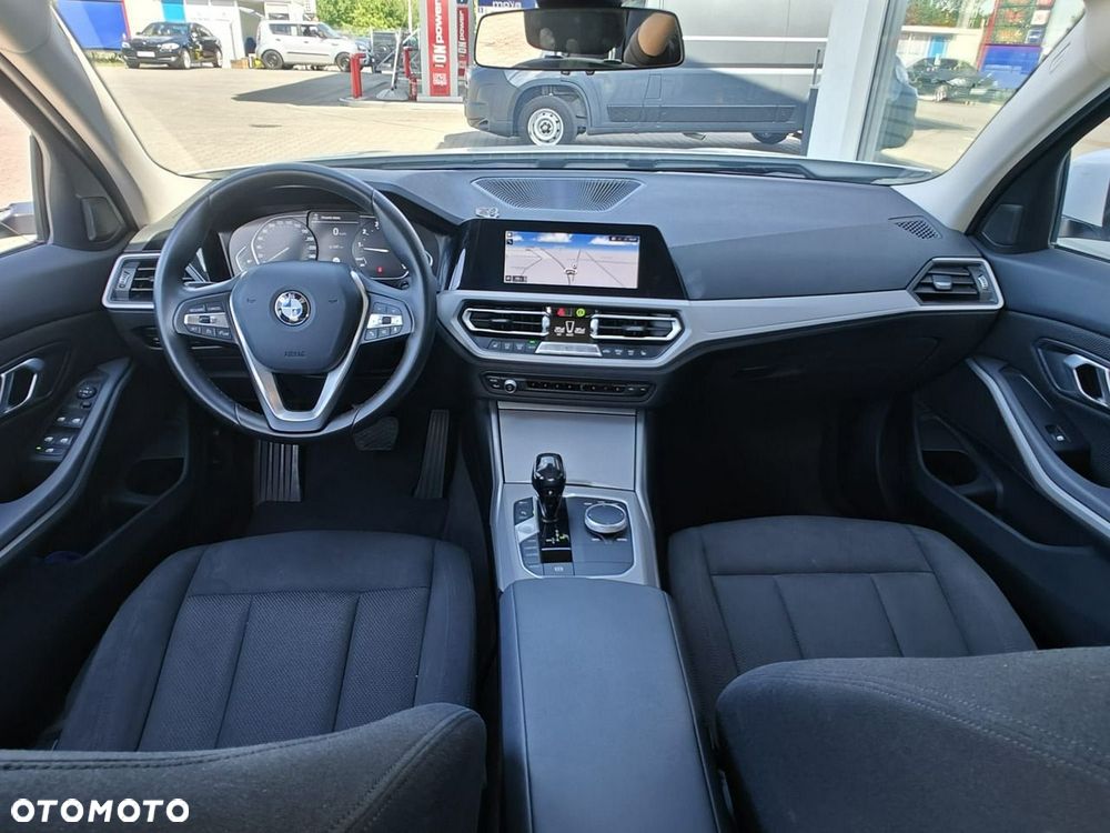 BMW Seria 3 - 10