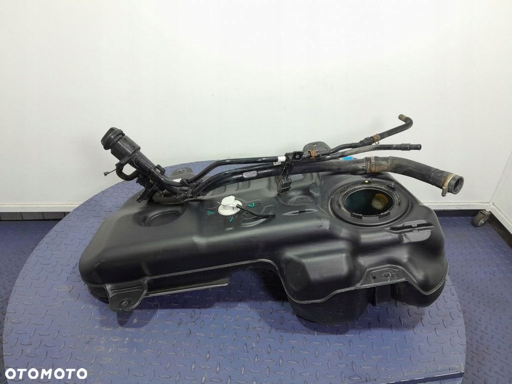 HYUNDAI TUCSON IV 1.6 T-GDI 150 KM ZBIORNIK PALIWA 31171N7000 - 3