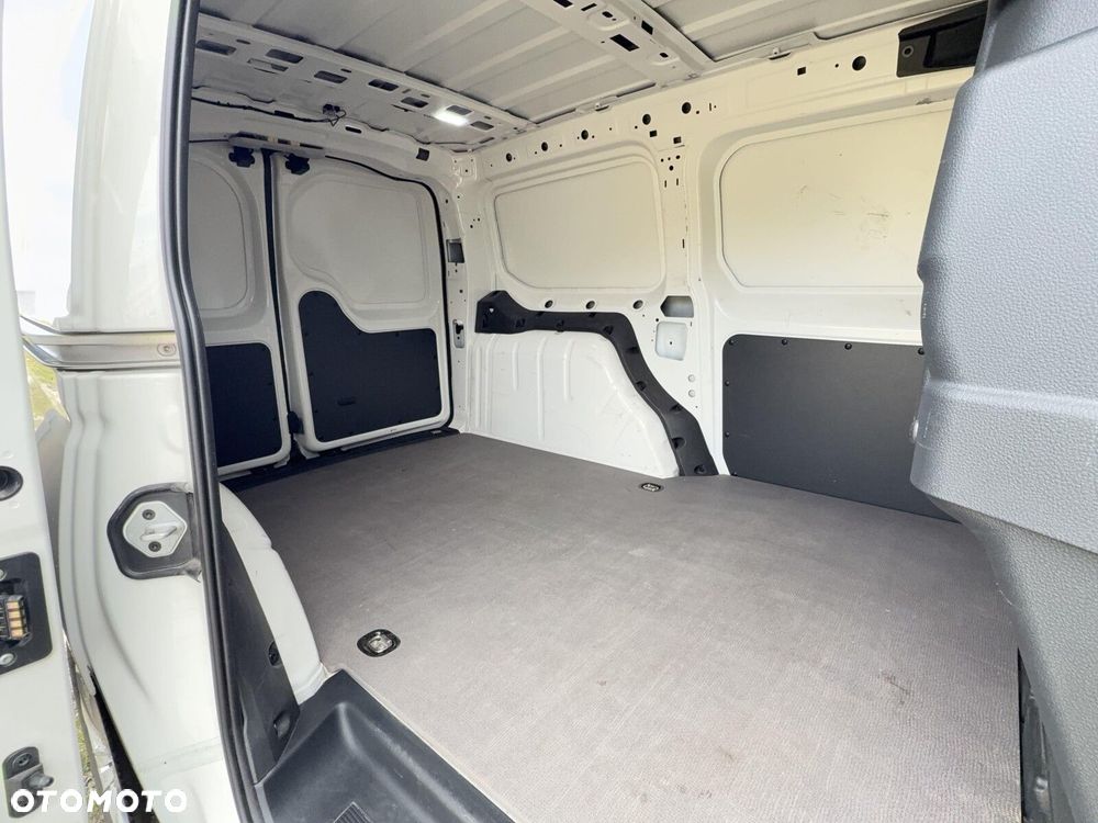 Volkswagen Caddy Cargo Maxi 2.0 TDI /102 KM - 26