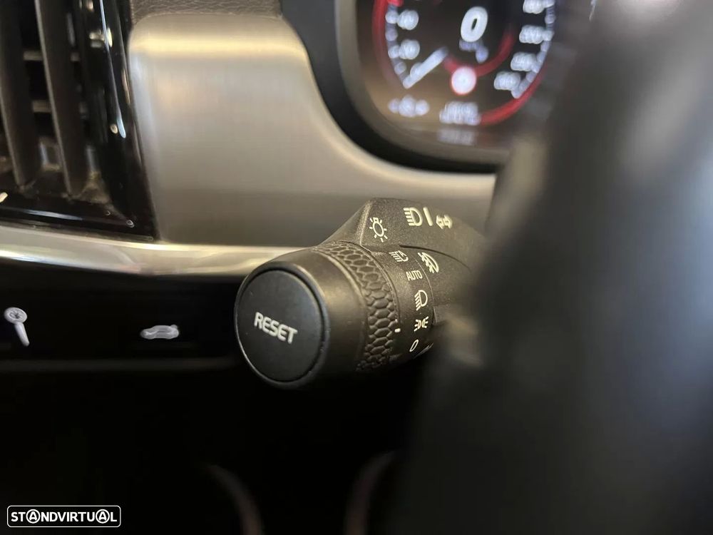 Volvo V90 D3 Geartronic Momentum - 39
