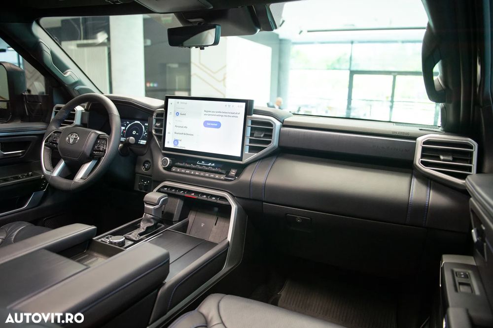 Toyota Sequoia - 32