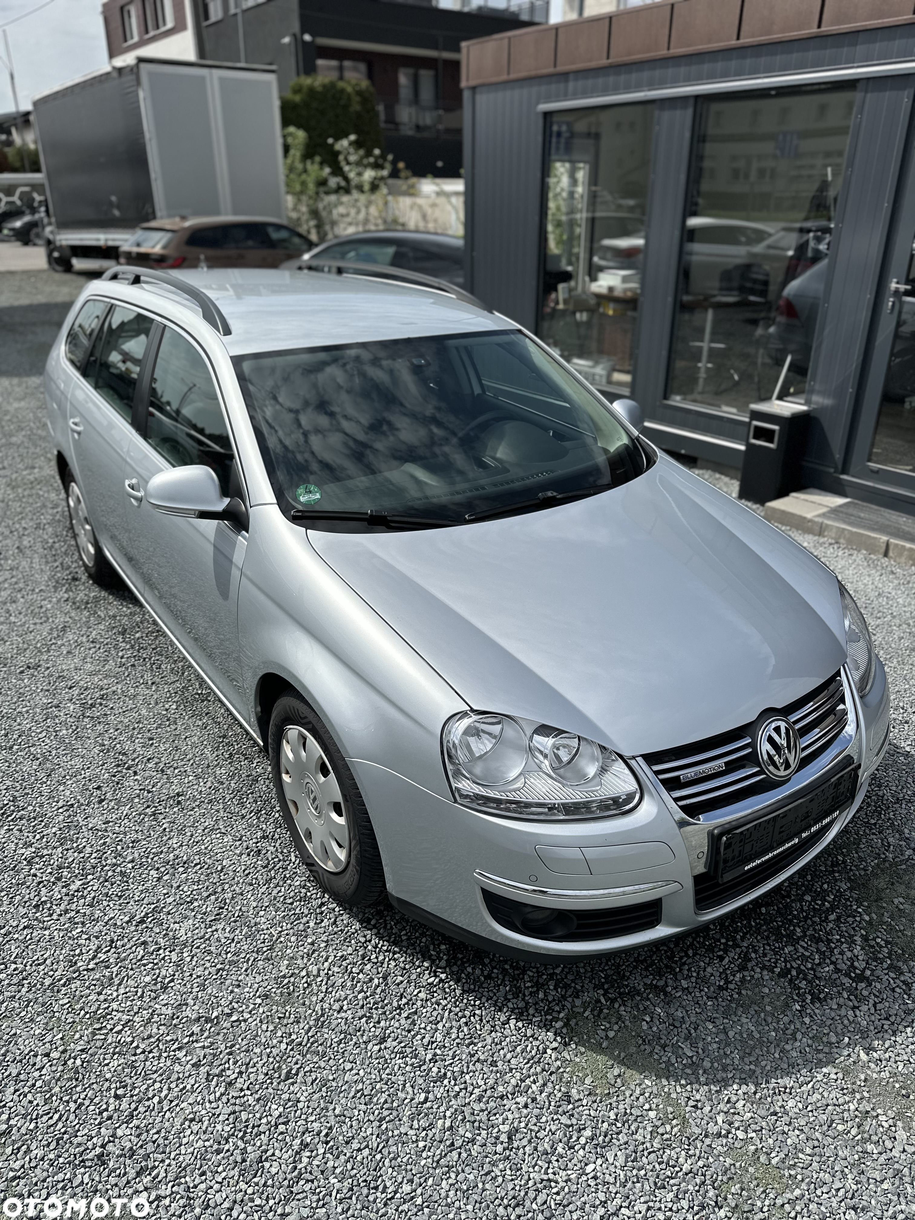 Volkswagen Golf 1.9 TDI DPF Edition BlueMotion - 11