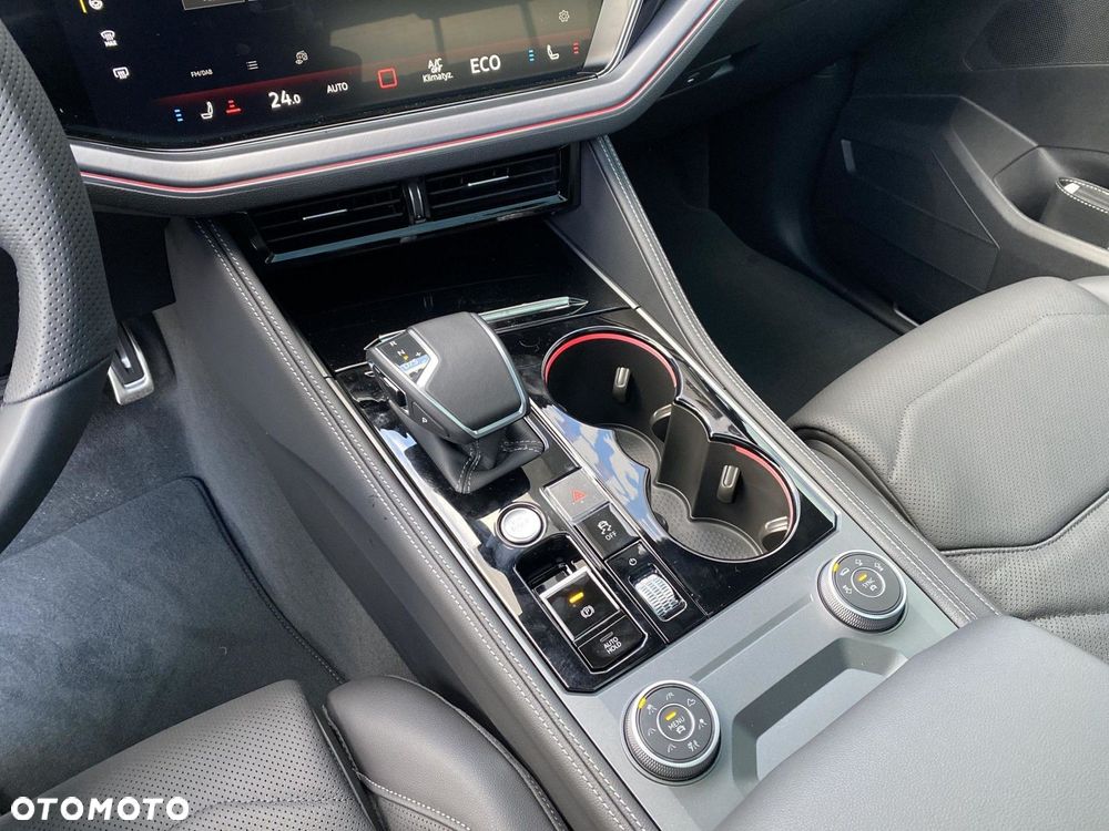 Volkswagen Touareg - 15