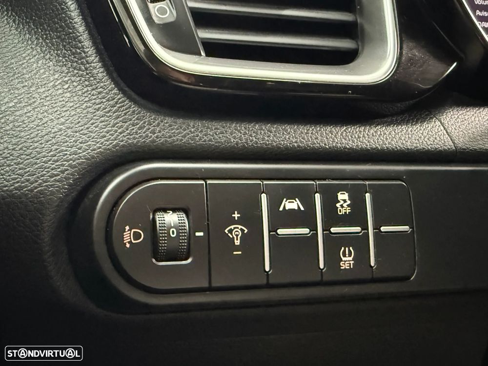 Kia Ceed SW 1.0 T-GDI Sport - 27