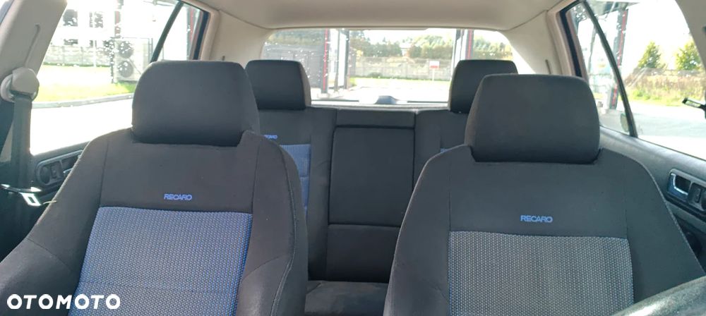 Volkswagen Golf 2.0 GT - 8