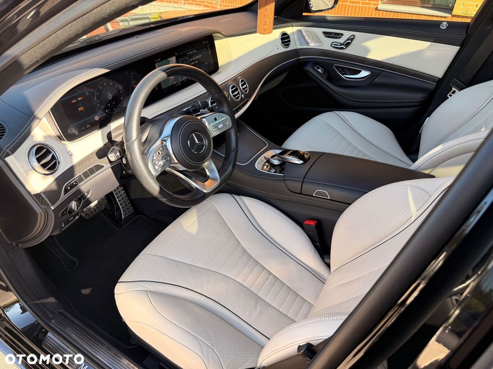 Mercedes-Benz Klasa S 560 4-Matic L 9G-TRONIC - 31
