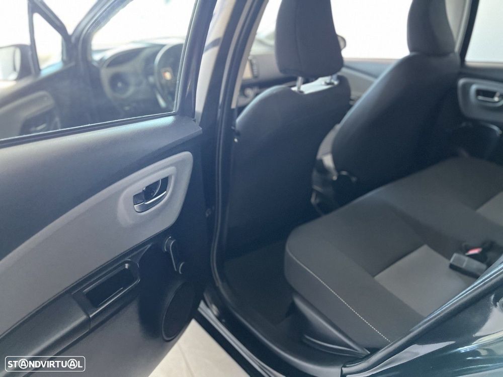 Toyota Yaris 1.5 HSD Comfort+P.Style - 16