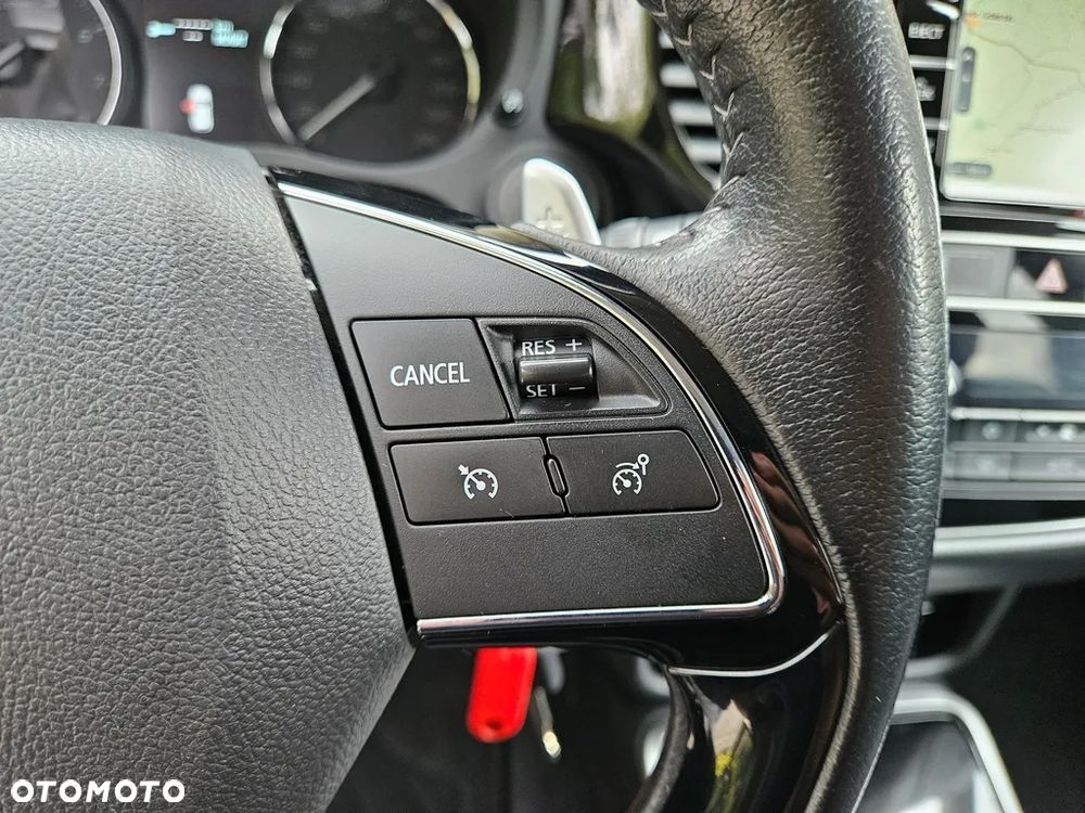 Mitsubishi Outlander - 32