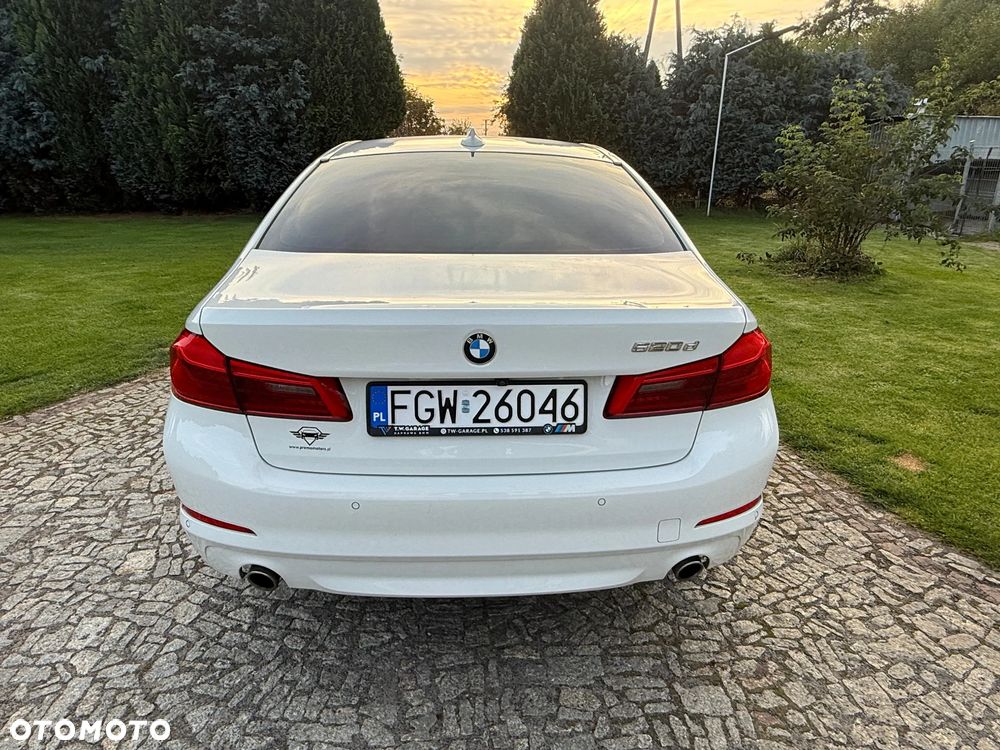 BMW Seria 5 520d - 9