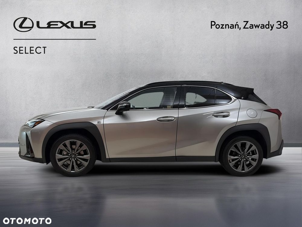 Lexus UX - 5