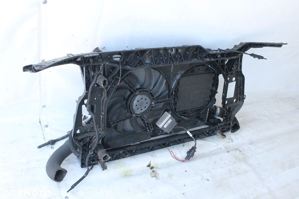 PAS PRZEDNI WZMOCNIENIE CHŁODNICE WENTYLATOR AUDI A4 B8 2007R- 2.0 TDI - 7