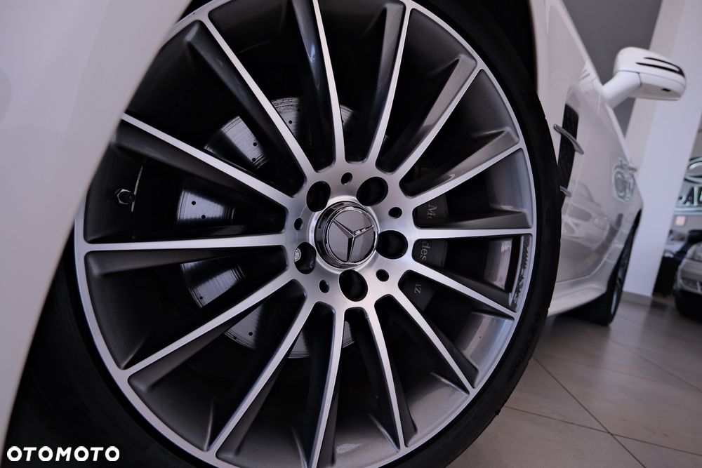 Mercedes-Benz SL - 22