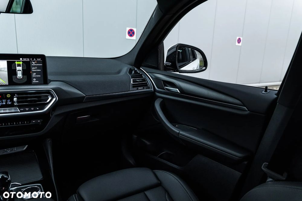 BMW X4 xDrive20i mHEV M Sport sport - 27