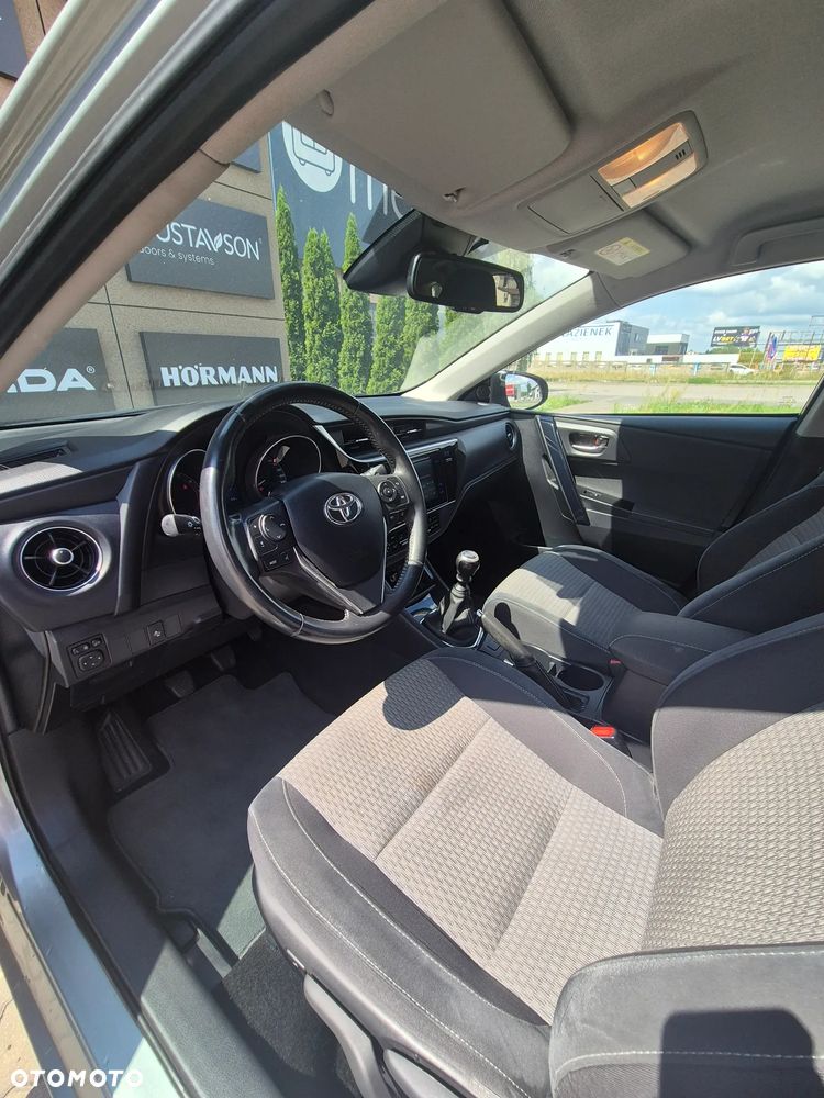 Toyota Auris 1.2 T Prestige - 10