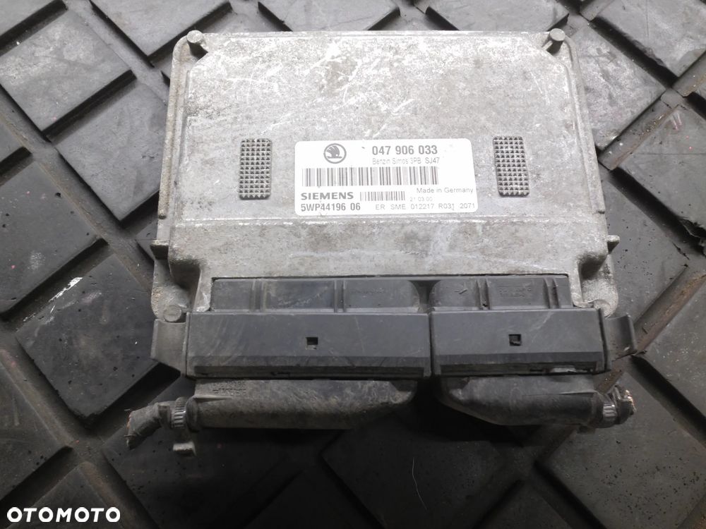 SKODA FABIA I 1.4 ECU KOMPUTER STEROWNIK SILNIKA 047906033 5WP44196 POSIADAM 3SZT - 3