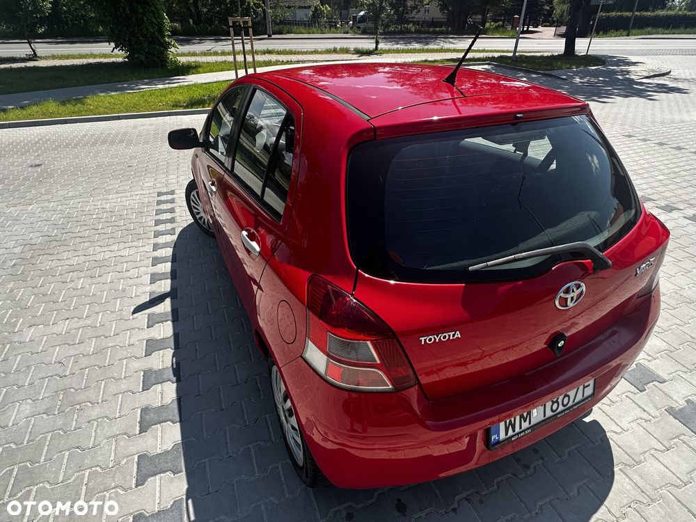Toyota Yaris 1.33 Luna - 8