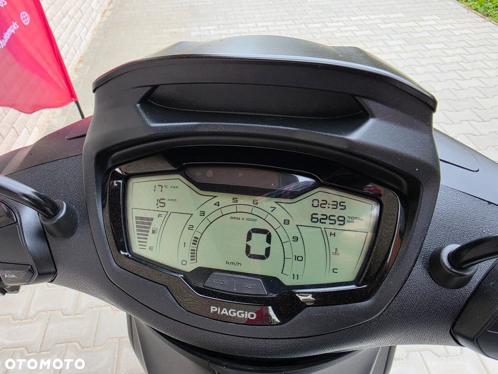 Piaggio Beverly - 15