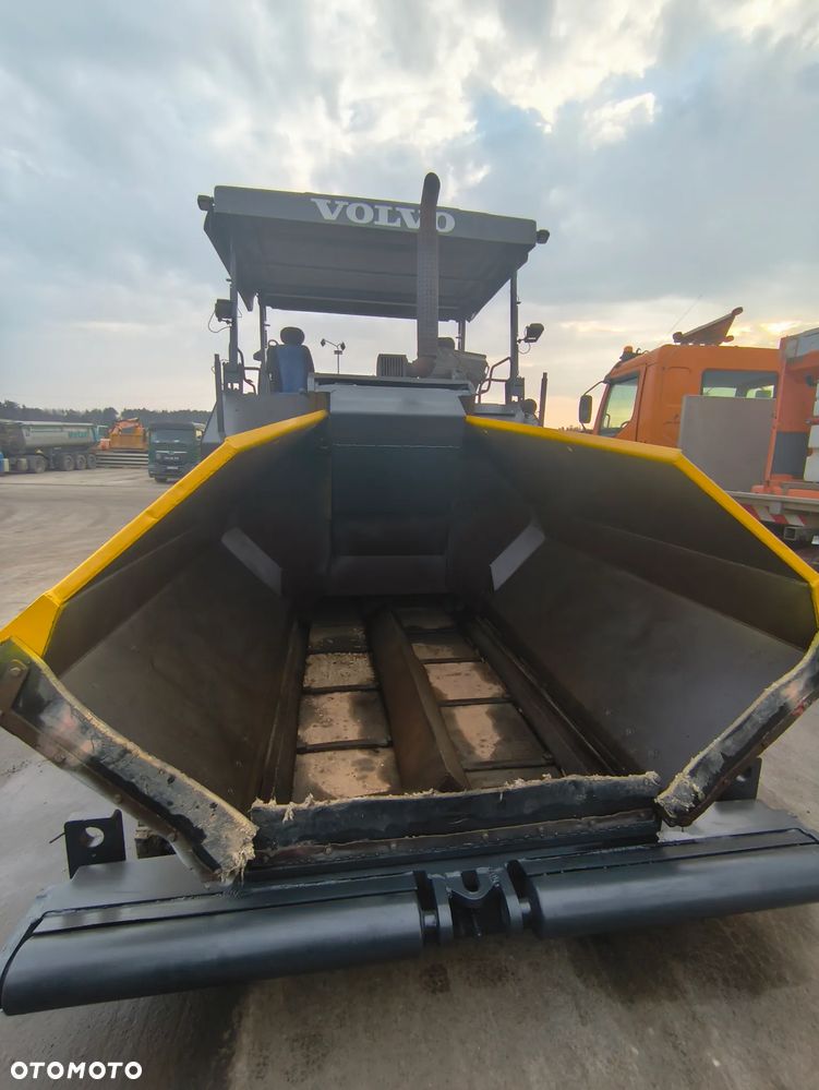 Volvo TITAN 7820 - 12