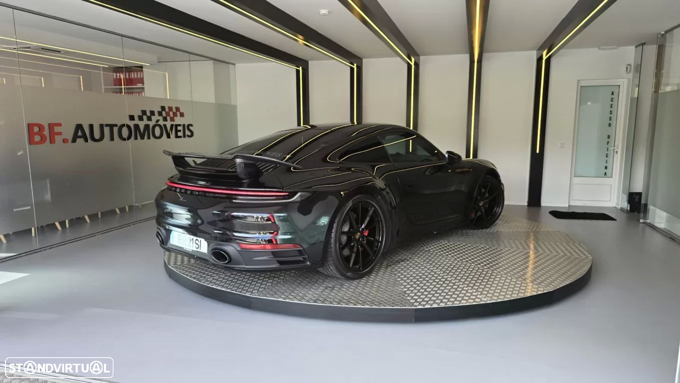 Porsche 911 (992) Carrera 4S PDK - 17