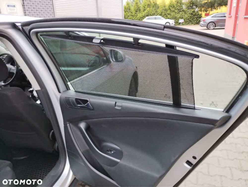 Volkswagen Passat 2.0 TDI DPF Sportline - 1