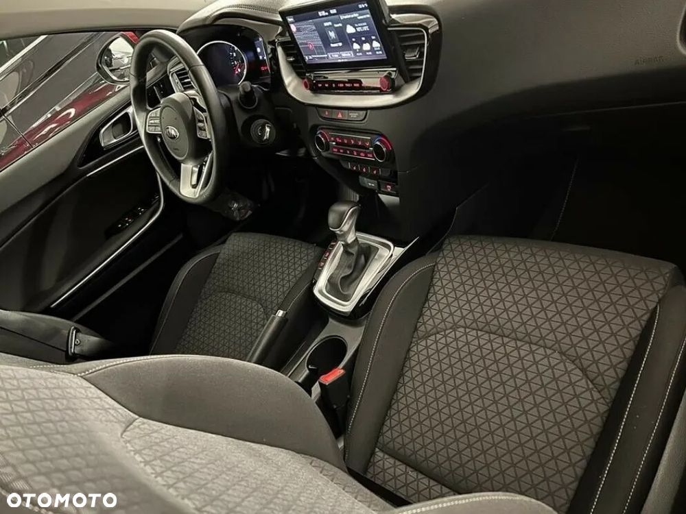 Kia Ceed - 7
