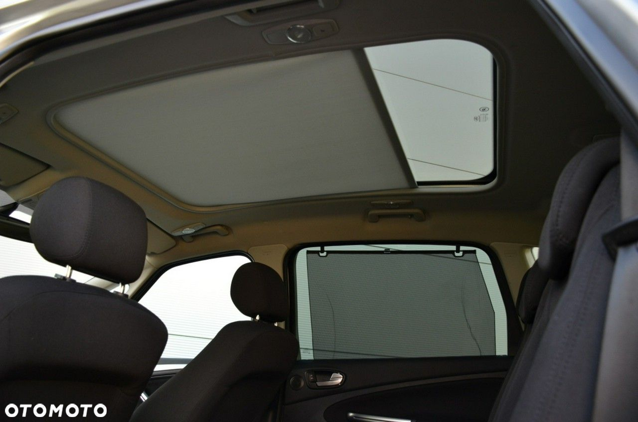 Ford S-Max - 30