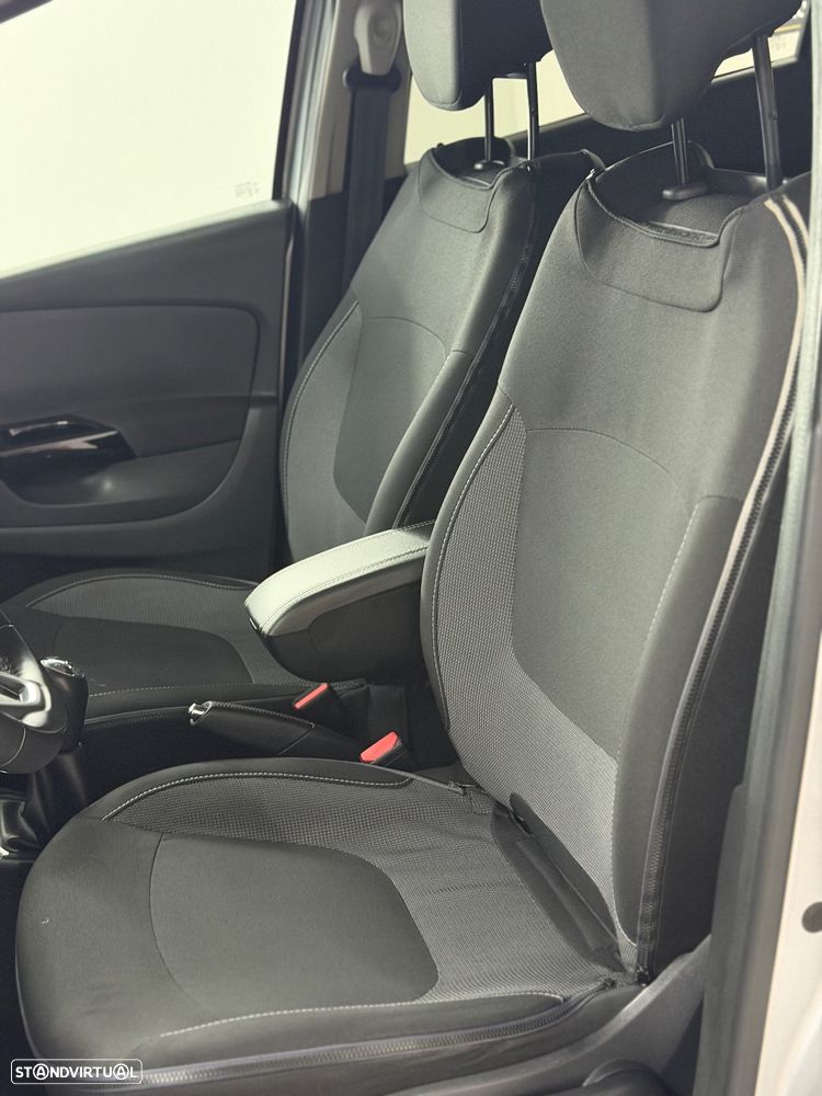 Renault Captur 1.5 dCi Exclusive - 14