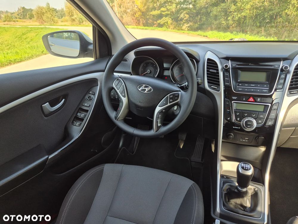 Hyundai i30 blue Kombi 1.6 CRDi Trend - 10