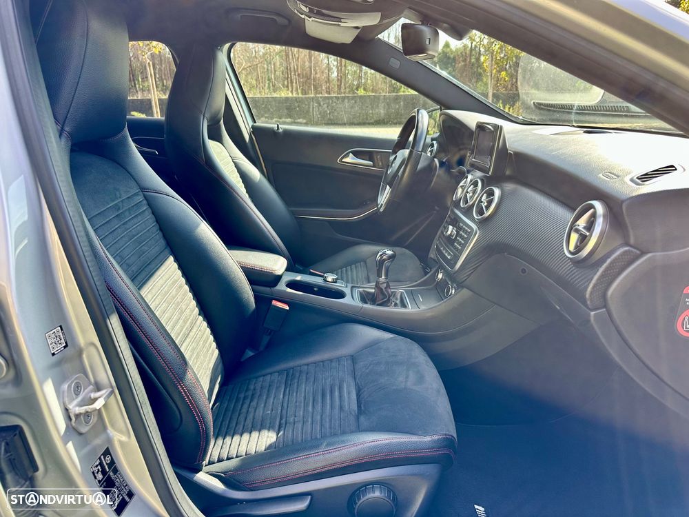 Mercedes-Benz A 180 CDI AMG Line - 31