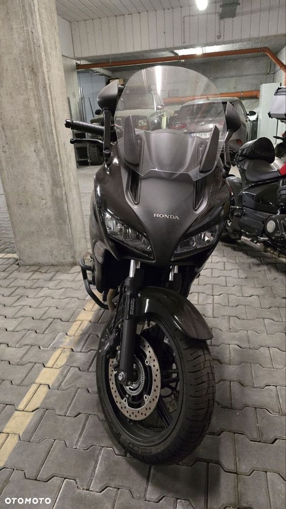 Honda CBF - 3