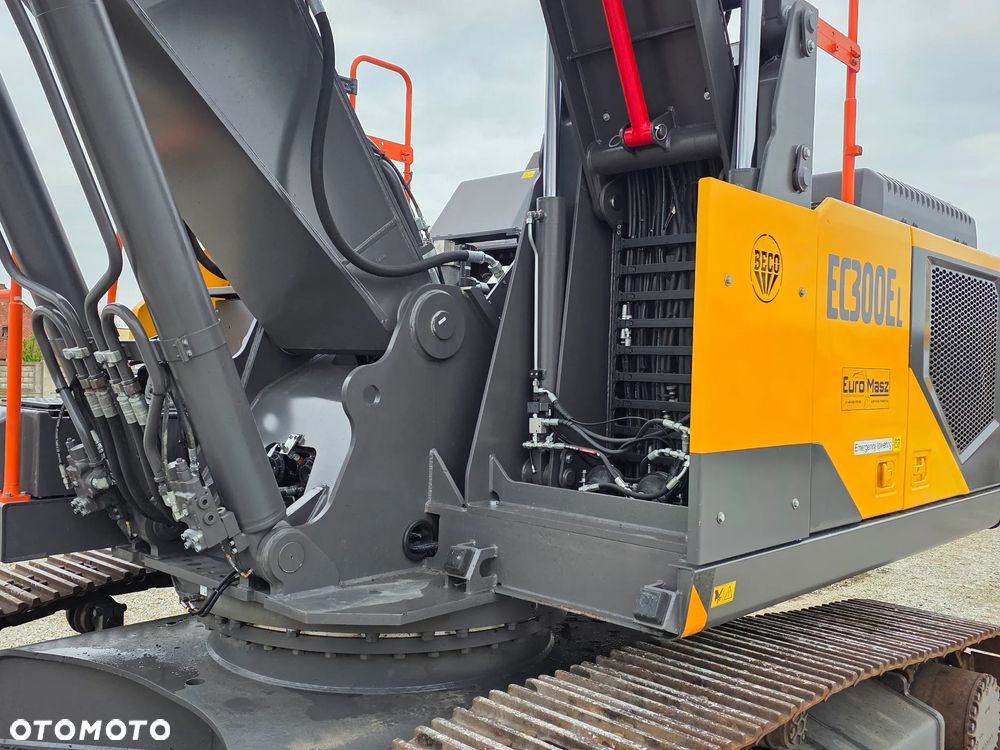 Volvo EC 300 EL, 2022 ROK, 3600 MTH, PODNOSZONA KABINA - 22