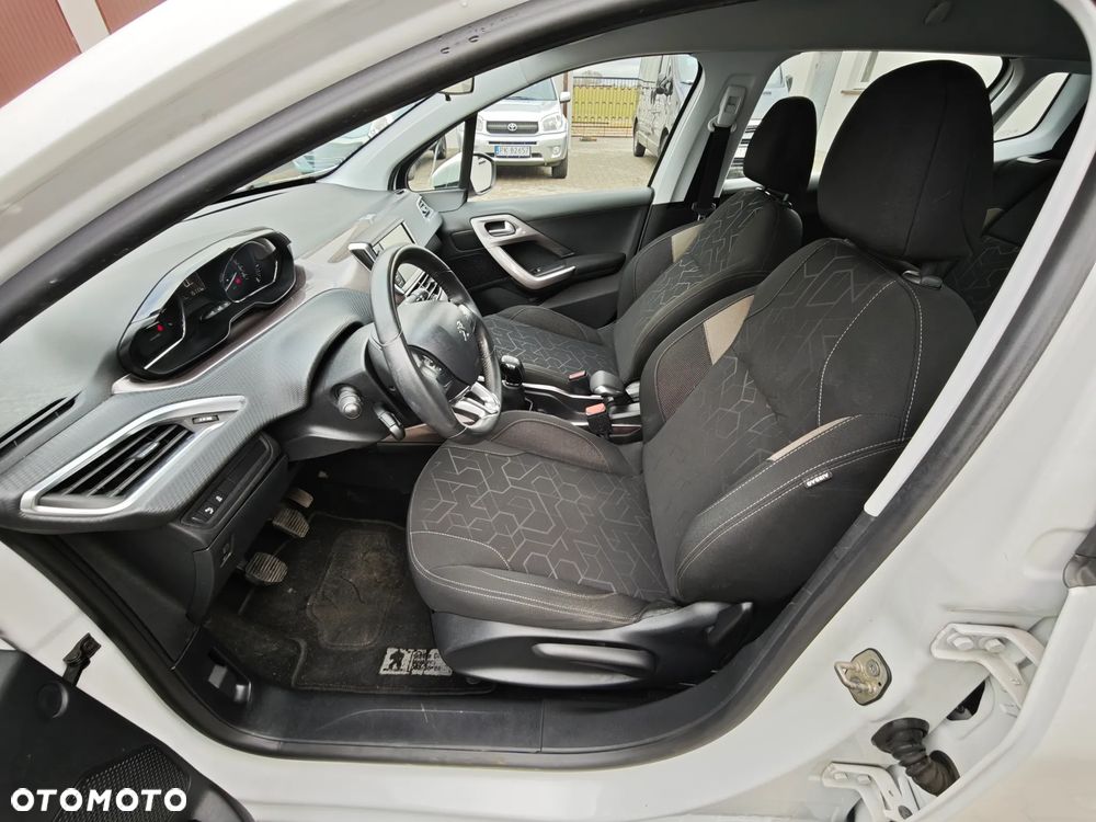 Peugeot 2008 1.6 VTi Style - 29