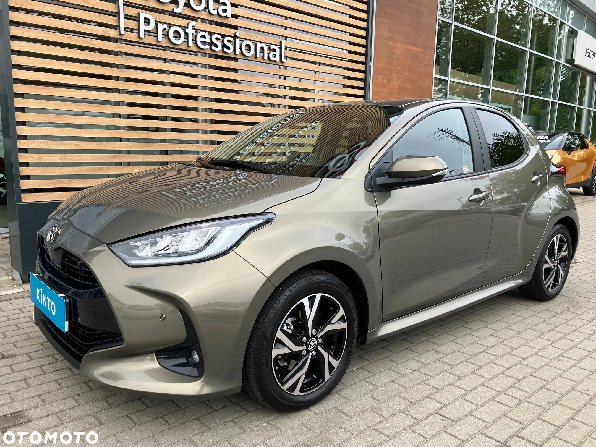 Toyota Yaris Hybrid 1.5 Style - 2